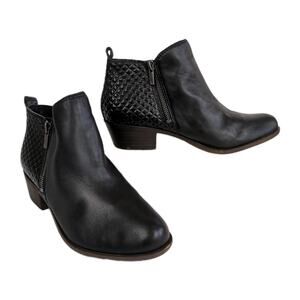 LUCKY BRAND Basel Black Leather Heeled Ankle Bootie Side Zip Women's 8.5 Wide